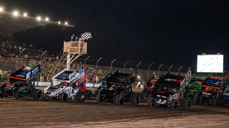 World of Outlaws in Stockton: Sanders feiert Heimsieg und McFadden gewinnt Auftakt