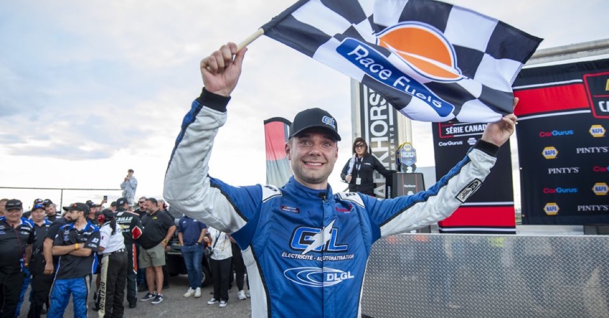 Dominanz in Mirabel: Alex Guenette feiert perfekten Heimsieg in der NASCAR Canada Series
