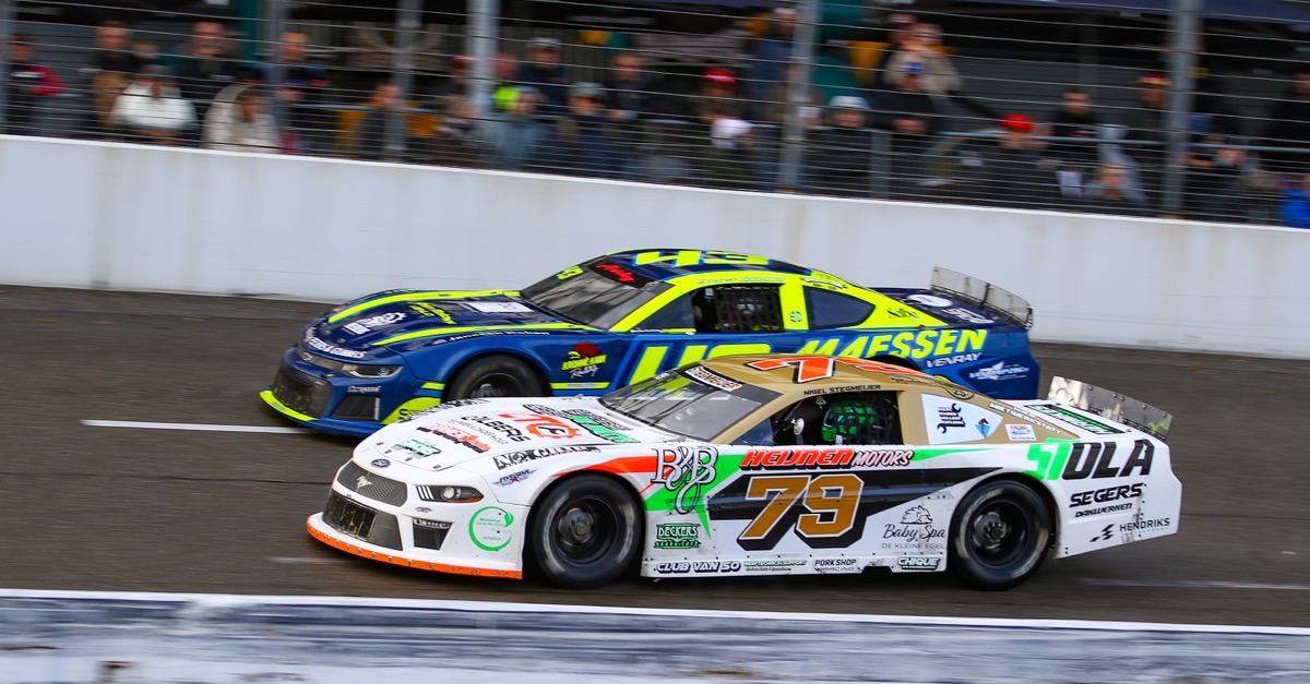 Packendes Saisonfinale in Venray: Stegmeijer und Hammink sind die neuen V8-Champions