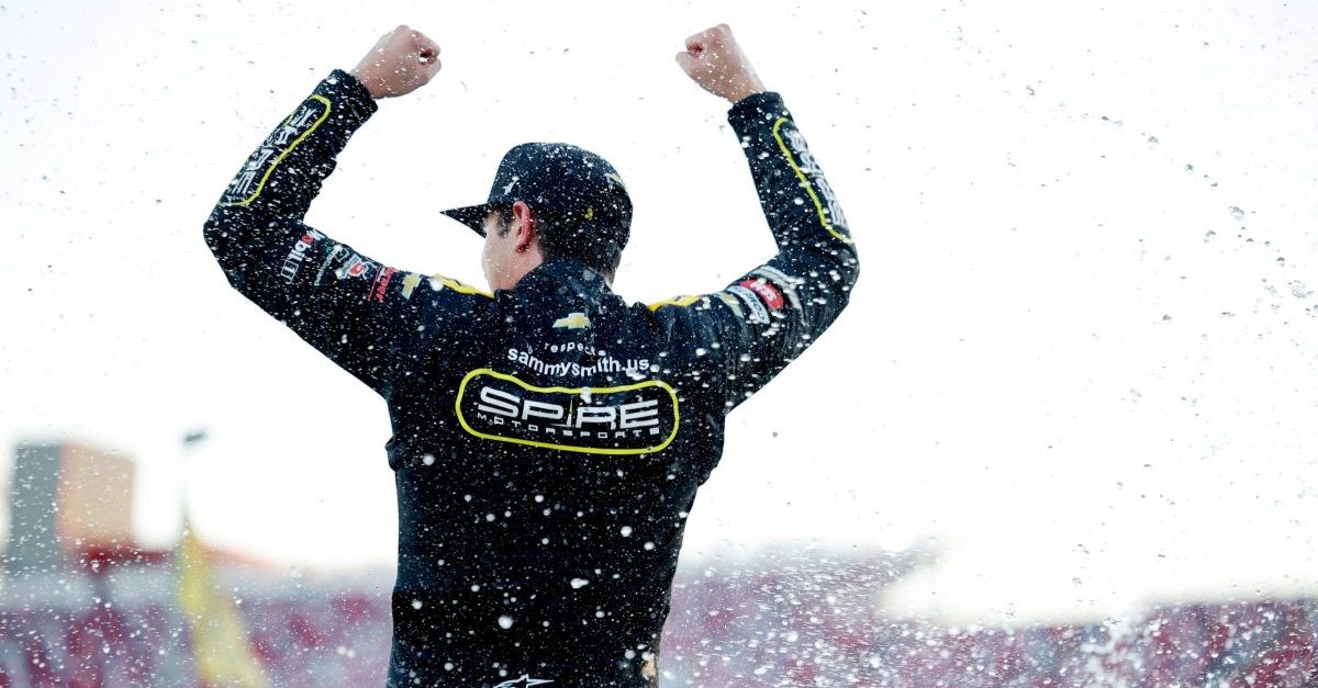 NASCAR Truck Series in Talladega: Sammy Smith triumphiert im Three-Wide-Fotofinish