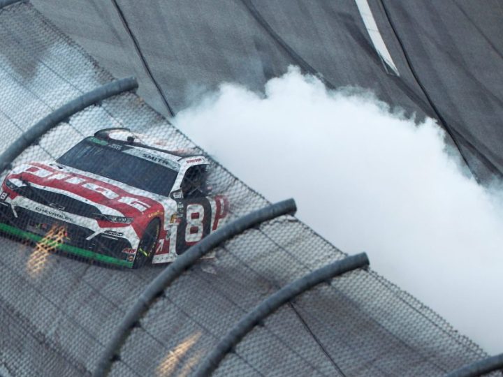 Sammy Smith gewinnt Truck- und O’Reilly Series in Talladega