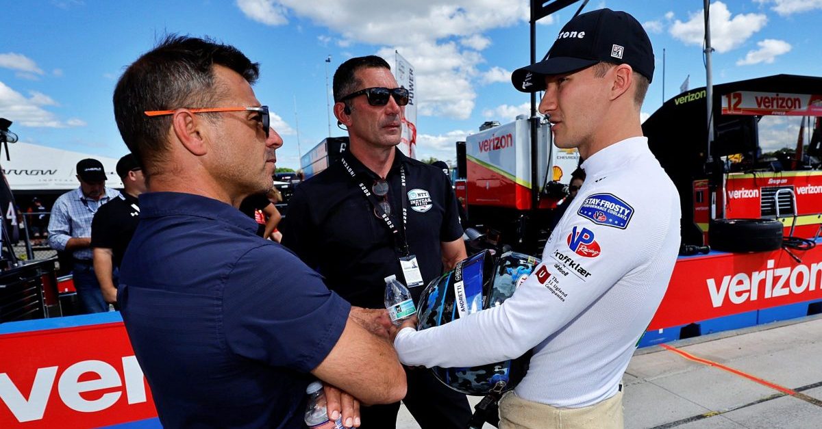 IndyCar-Boxenfunk 2026: Papis legt Amt als Chef-Steward nieder
