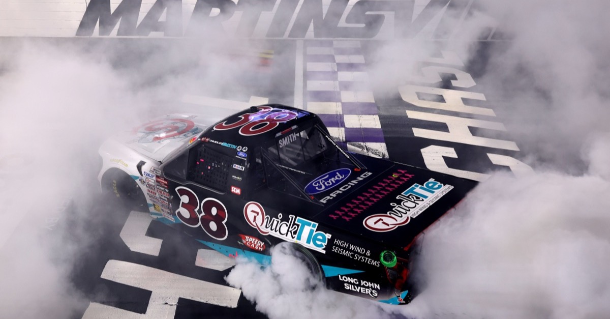 Martinsville-Krimi: Chandler Smith schnappt Teamkollege Layne Riggs den Sieg weg