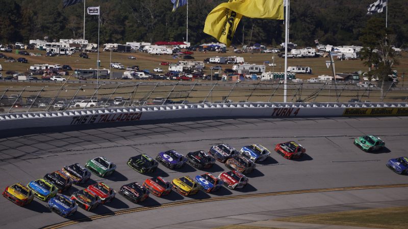 Talladega-Aufreger: Rivale Hamlin nimmt Larson in Schutz und kritisiert NASCARs Willkür